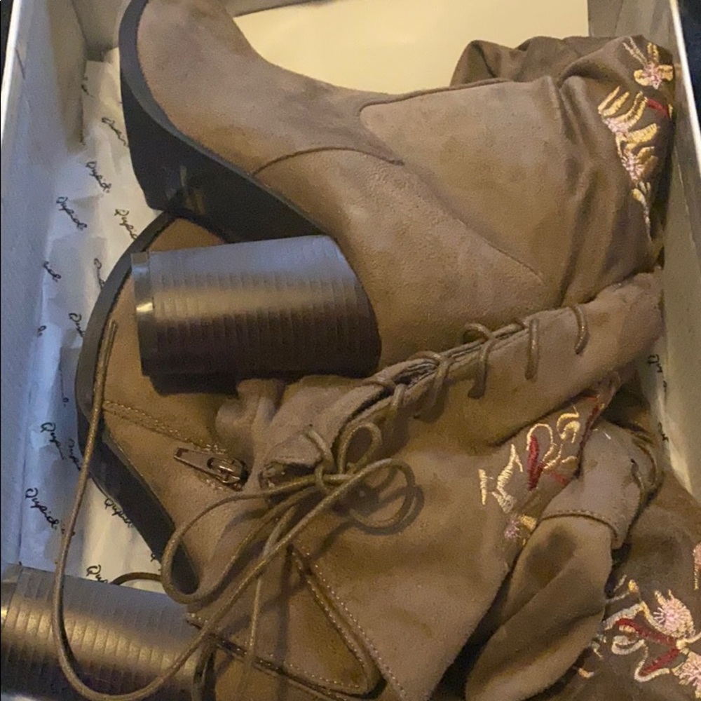 Qupid Boots